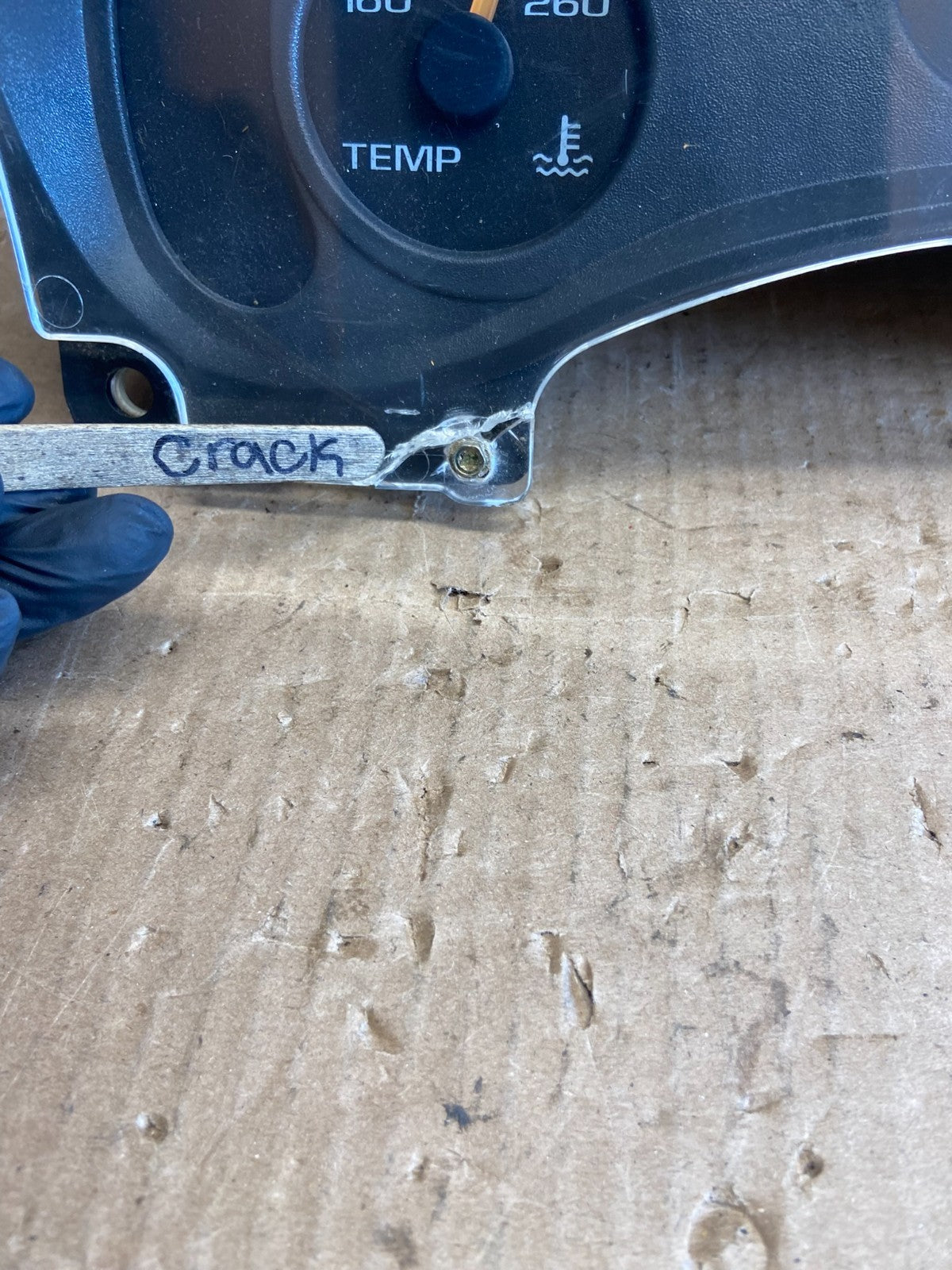 2001 to 2002 Chevrolet Express Speedometer Cluster Gauge AE4138 DG3