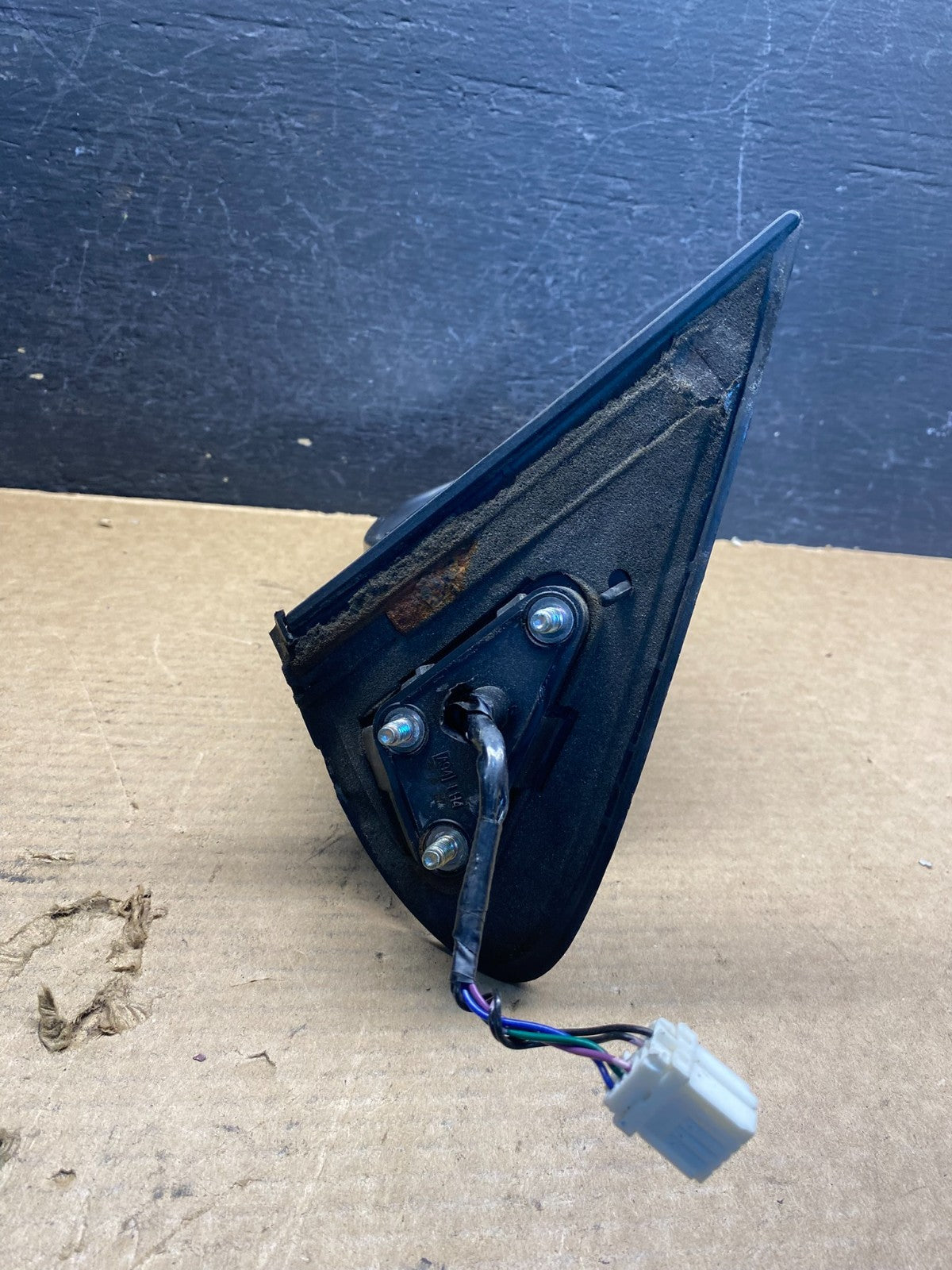 2000 - 2004 Infiniti i30 i35 Front Left Driver LH View Door Mirror AD9909 DW4