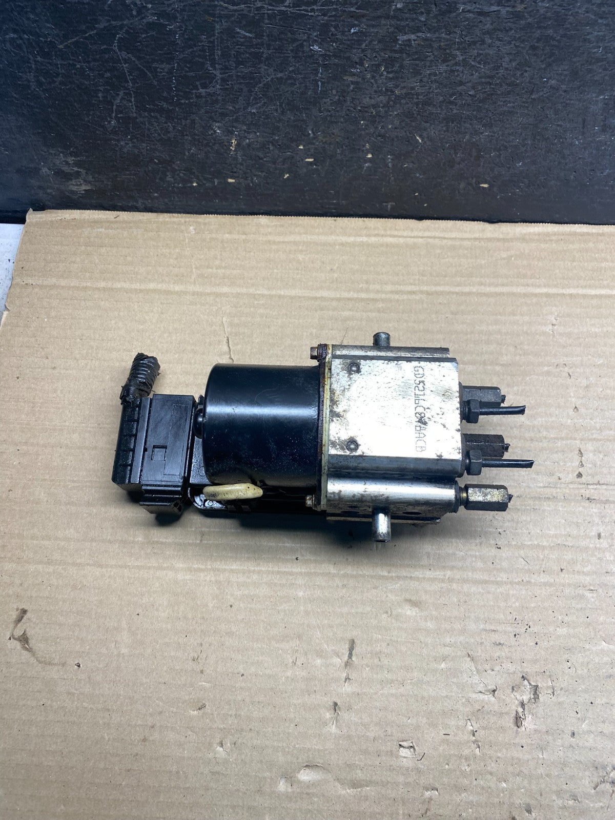 2006 2007 Ford E150 Anti-Lock ABS Antilock Brake Pump AH9990 DW1