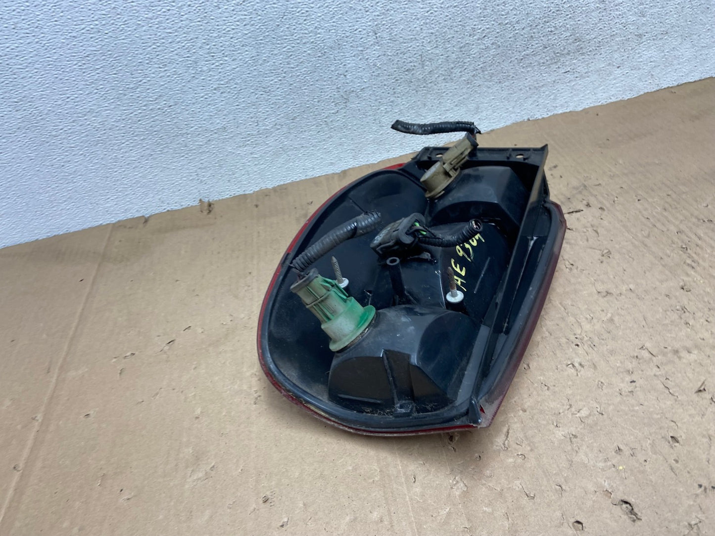 1998 to 2001 Ford Explorer Right Passenger Side Tail light AE9369 LK4
