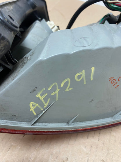 2001 - 2004 Hyundai Santa Fe Left Driver LH Side Tail Light AE7291 LK6