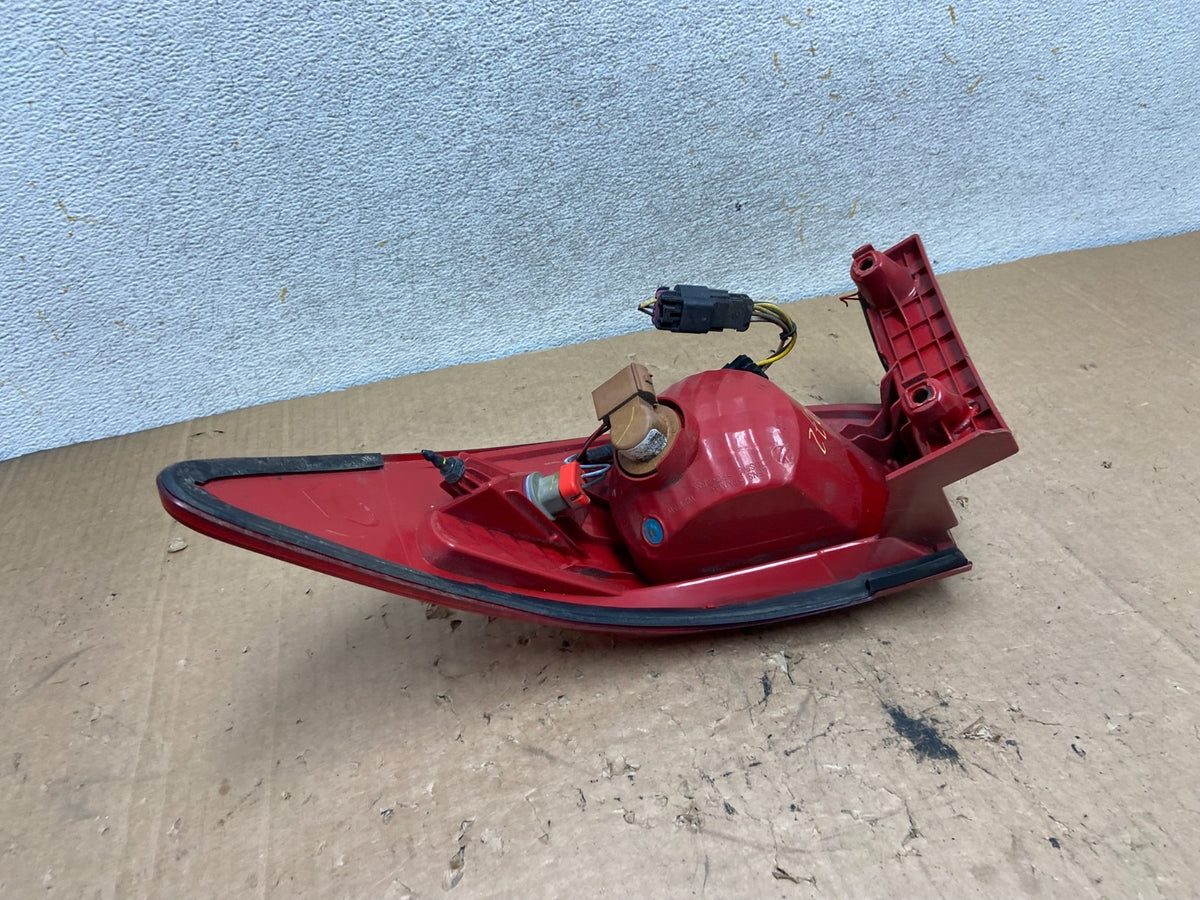 2009 2010 2011 2012 Chevrolet Traverse Left Driver LH Tail Light AI9272 LK4