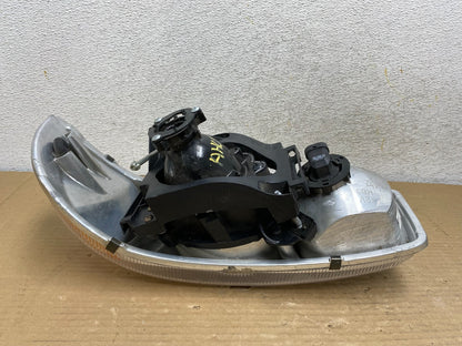 1999 - 2006 GMC Sierra Right Passenger RH Halogen Headlight AH0568 DG5