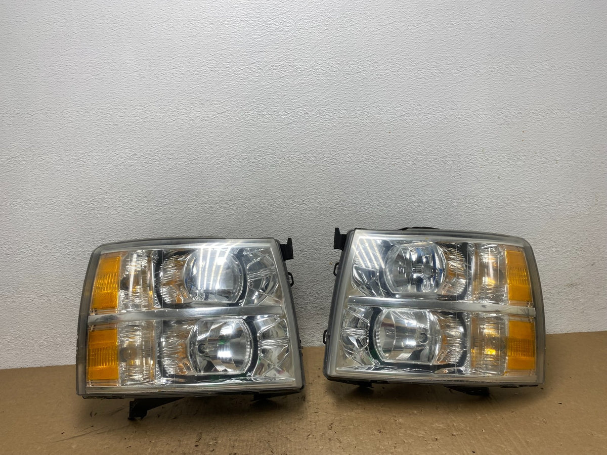 2007 to 2014 Chevrolet Silverado Left+Right Side Headlights AG1429 DW0