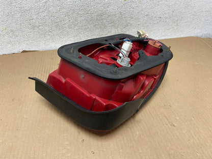 2002 - 2005 Hyundai Sonata Right Passenger RH Side Tail Light AH3038 LK5