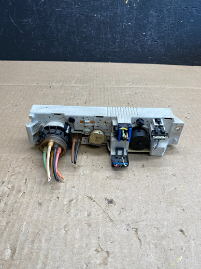 2001 - 2007 GMC Chevrolet Express 1500 Climate Control A/C AC6330 DG3