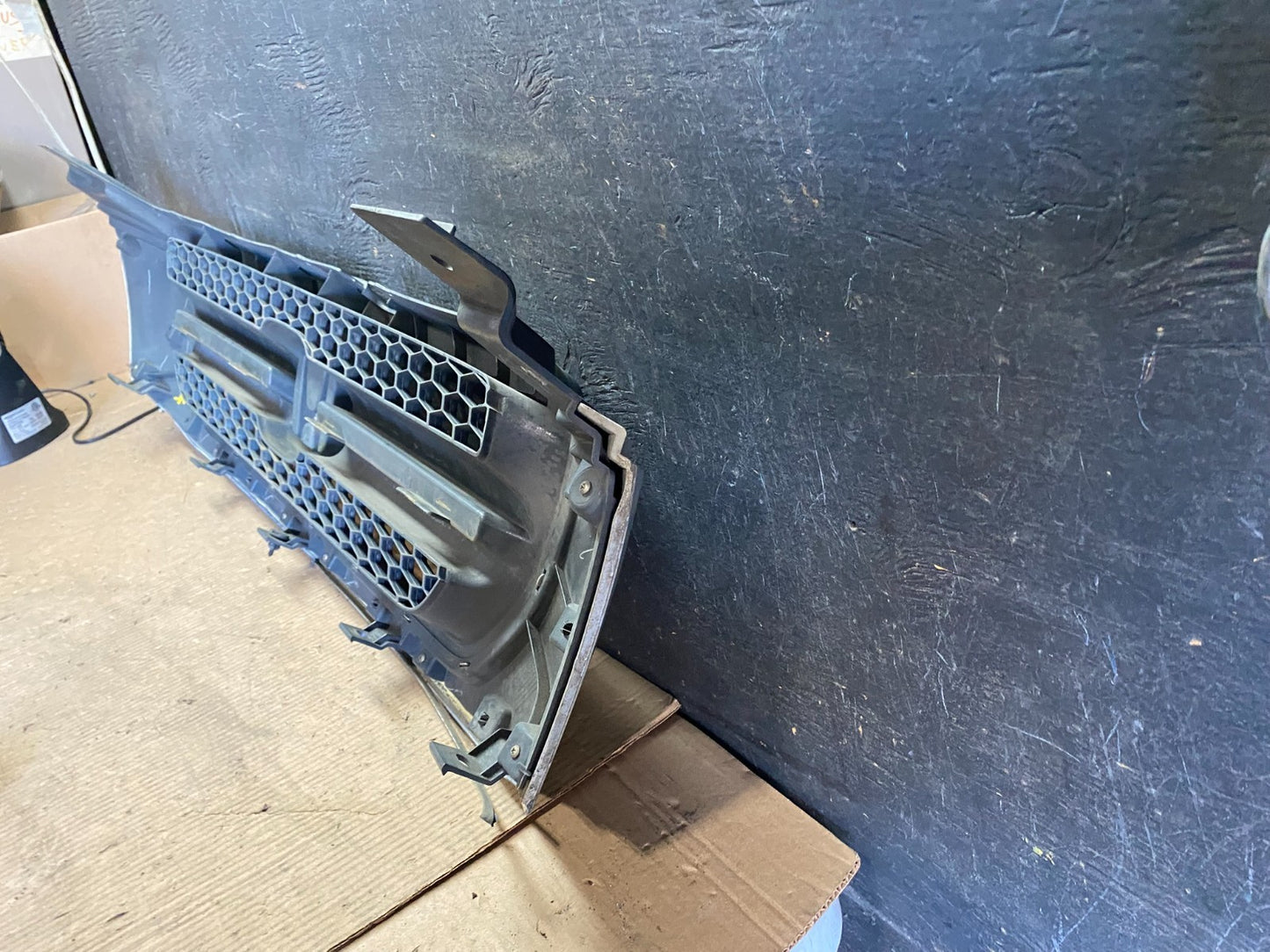 2003 2004 2005 Honda Pilot Front Upper Grill Grille Oem P6246 DG11