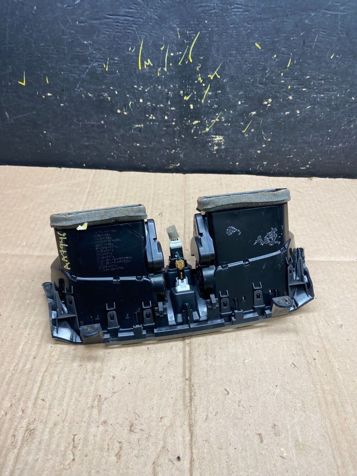 2013 to 2015 Nissan Sentra Air Vents Top Dash Center W/Hazzard Switch AA7946 DG4