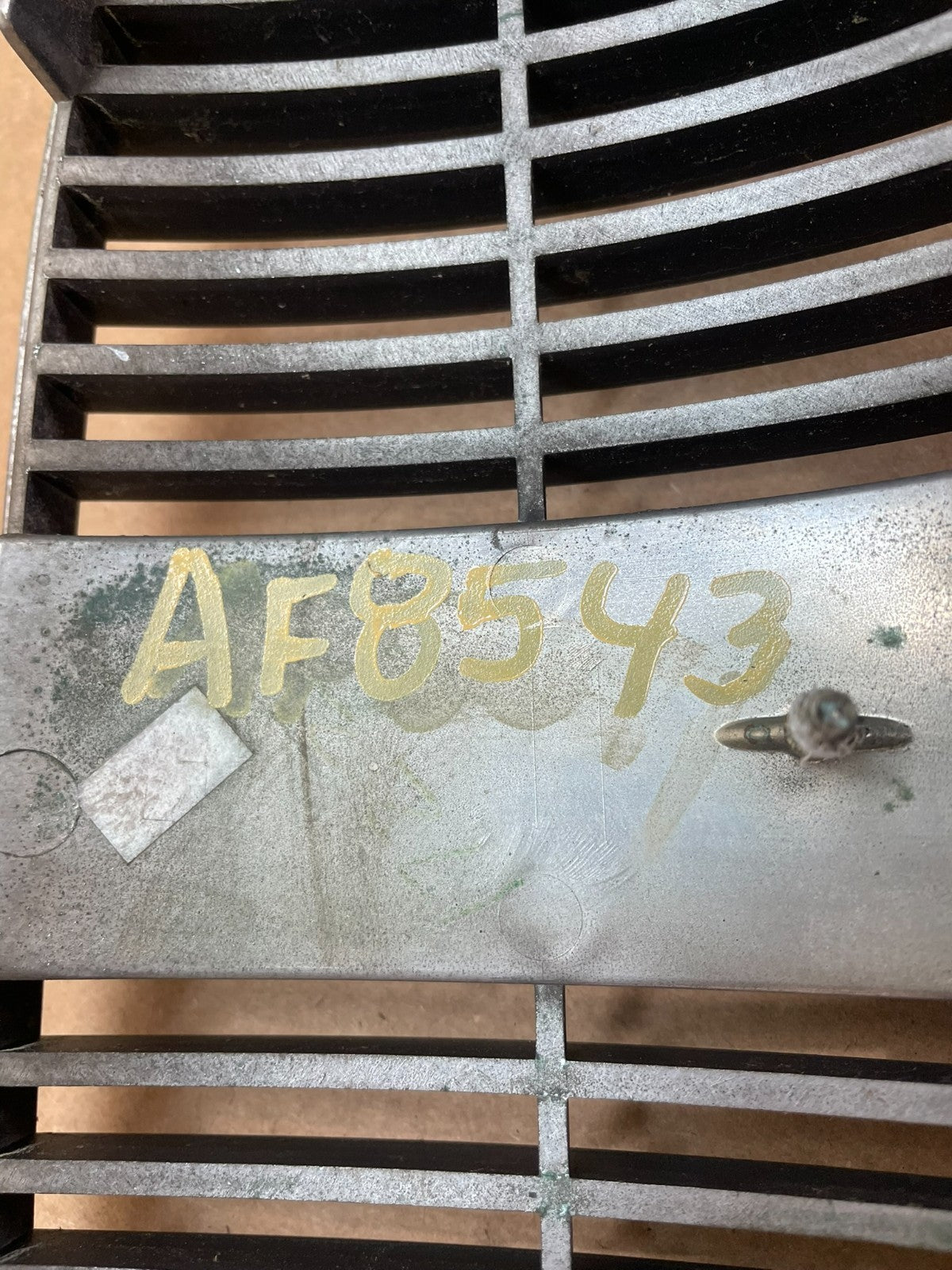 1997 to 2002 Buick Century Front Upper Grill Grille AF8543 DG5