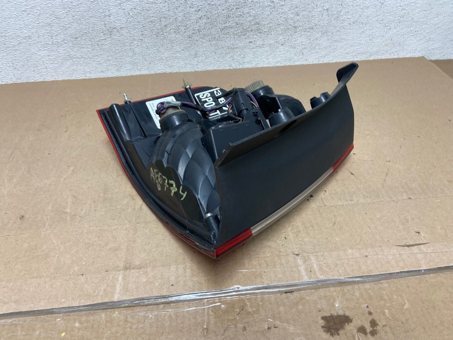 2011 2012 2013 2014 Ford Edge Right Passenger RH Side Tail light AE6774 LK5