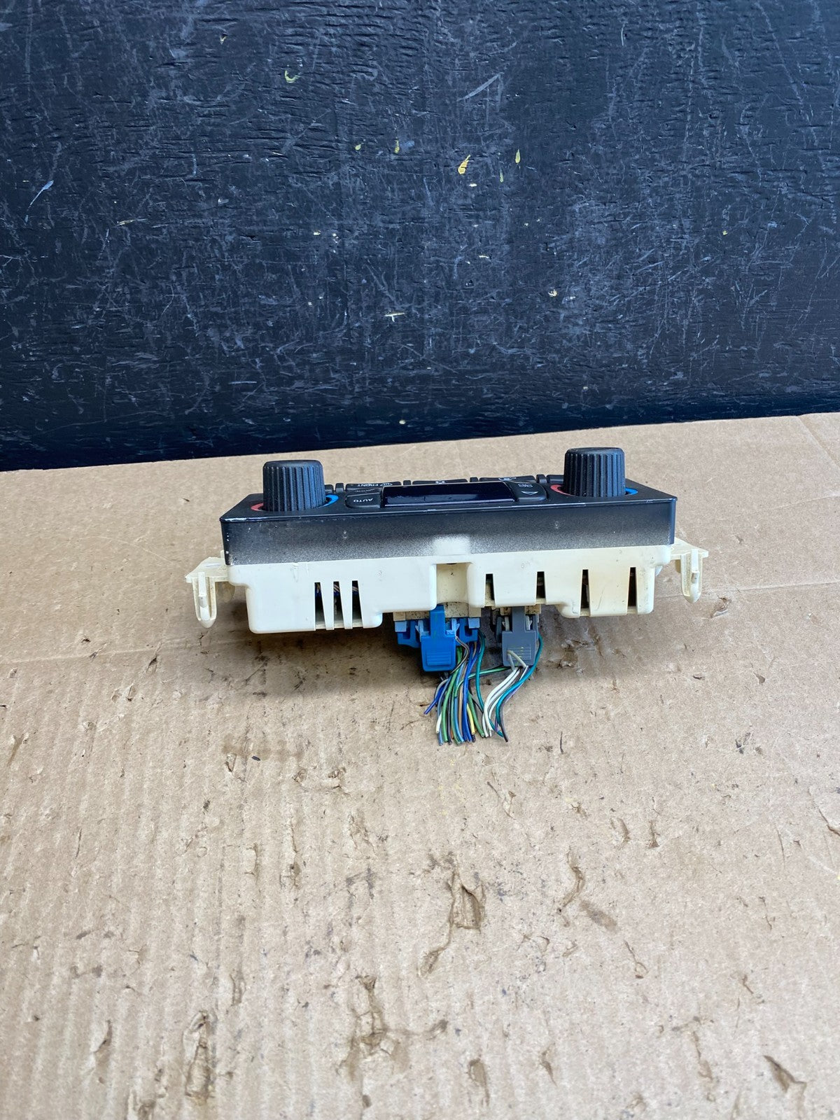 2003 to 2006 Chevrolet Silverado HVAC Heater Climate Control Module AC9432 DG3