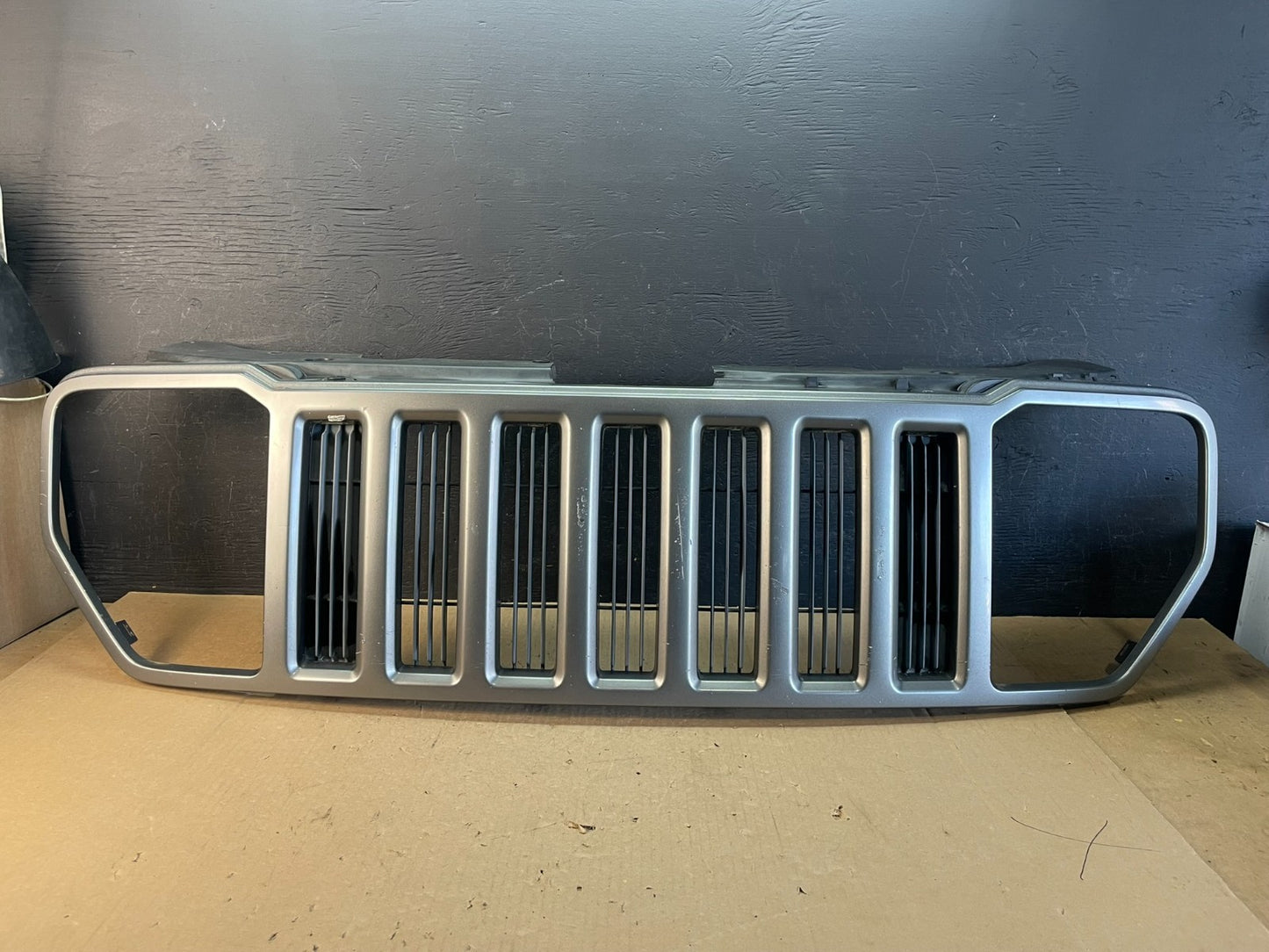 2008 2009 2010 2011 2012 Jeep Liberty Front Upper Grill Grille AD5731 DG0