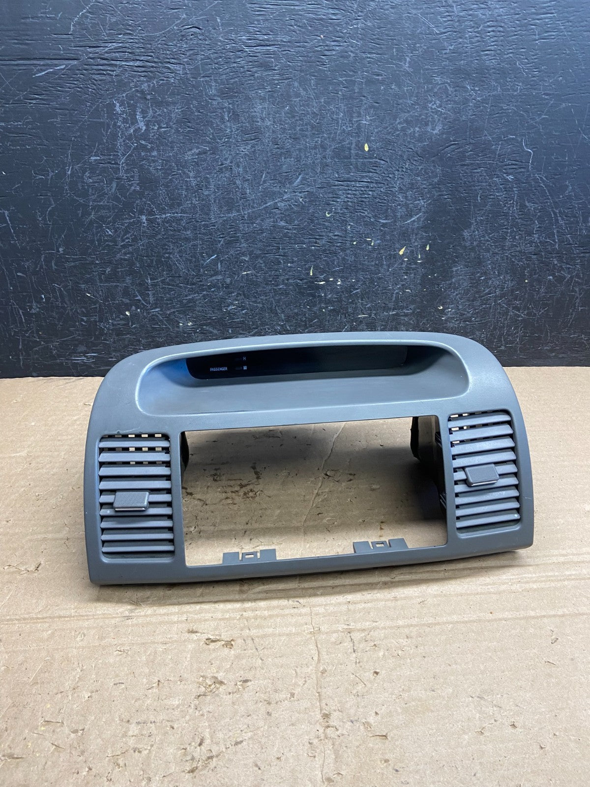 2002 2005 Toyota Camry Radio Center Console Air Vent Bezel Trim AF2226 DW0