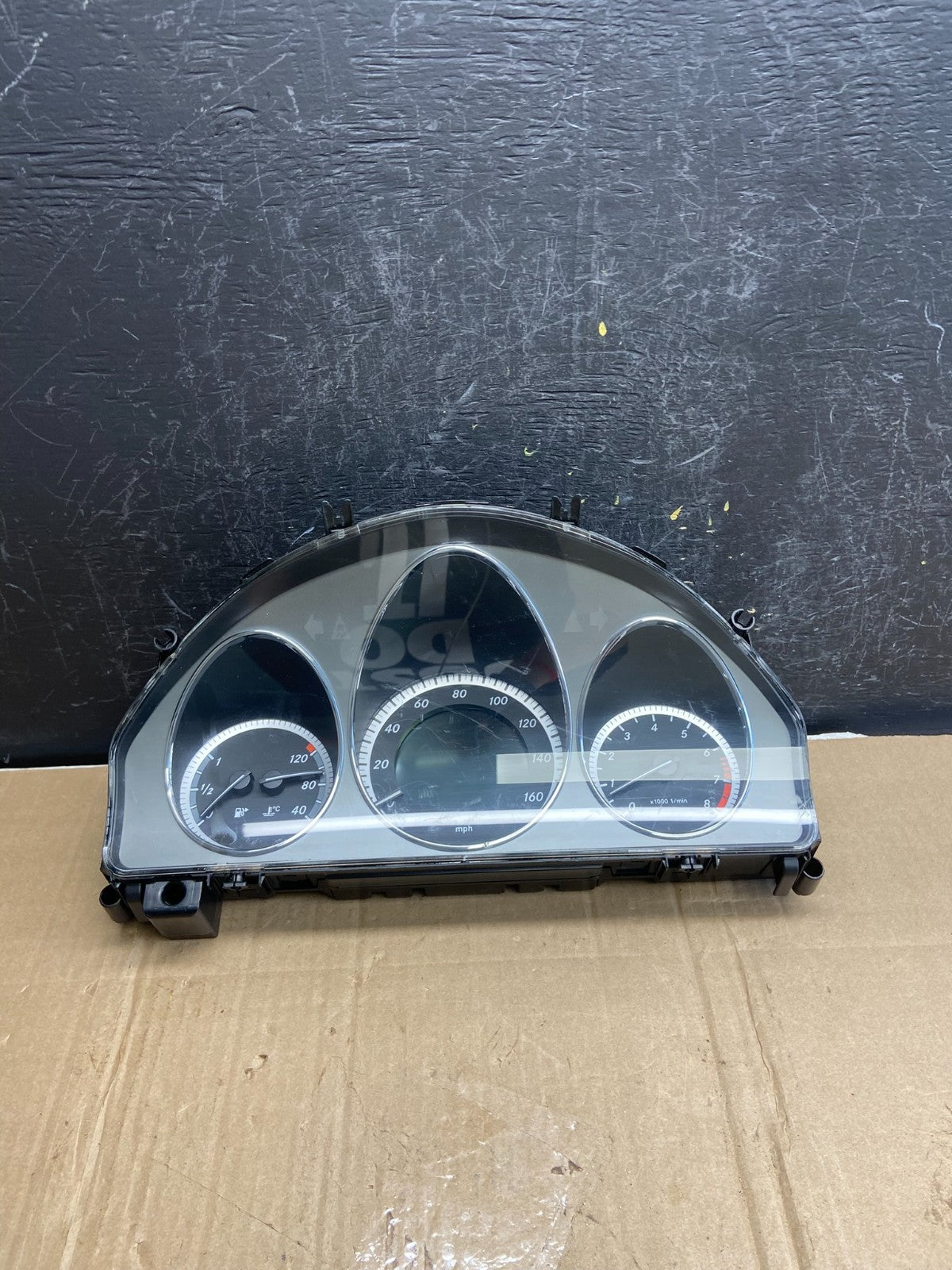 2008-2011 Mercedes W204 C300 C350 Instrument Cluster Speedometer AD7178 DG0