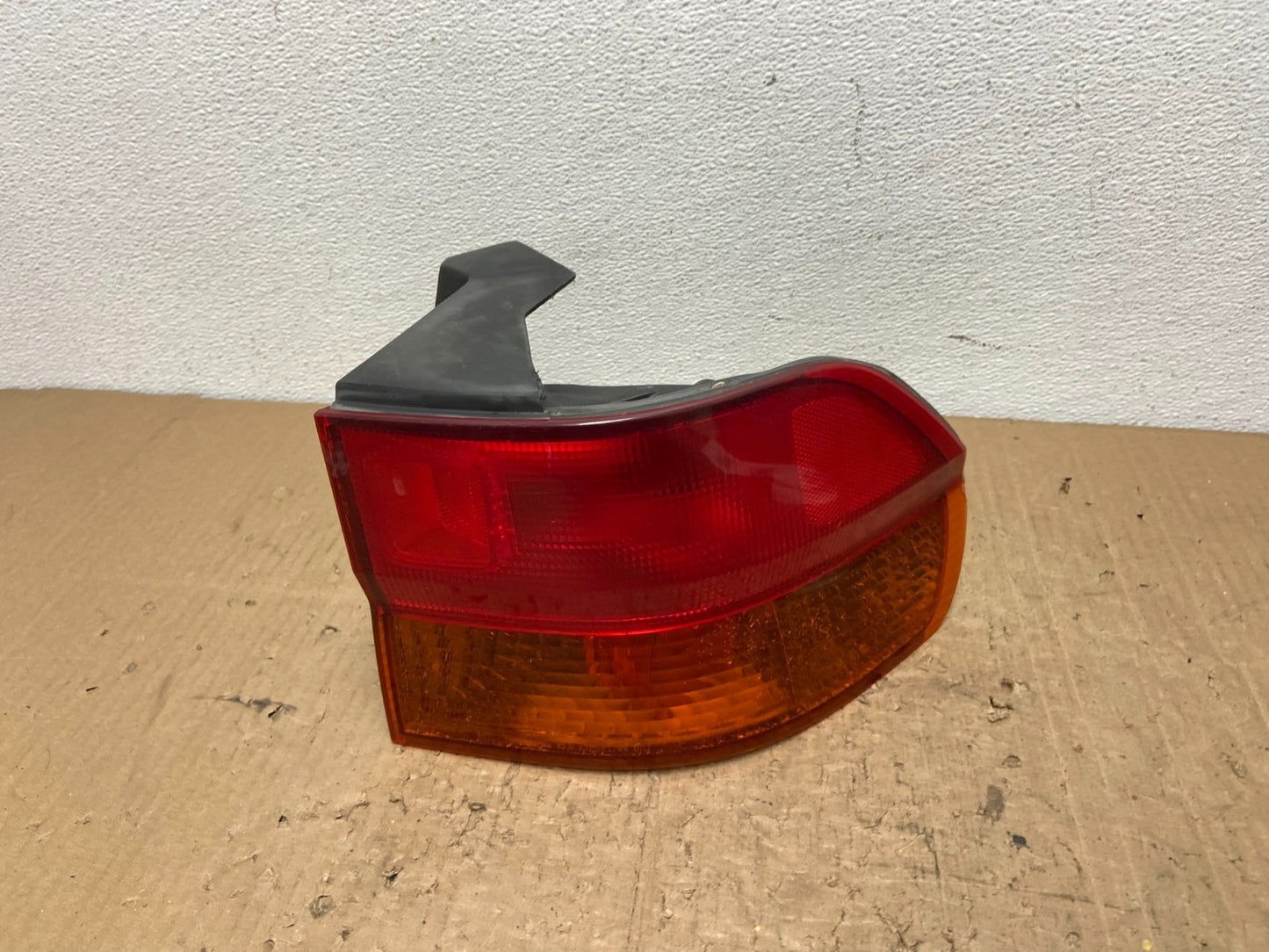 1999 2000 2001 Honda Odyssey Right Passenger Side Tail Light Oem AB9897 DW0