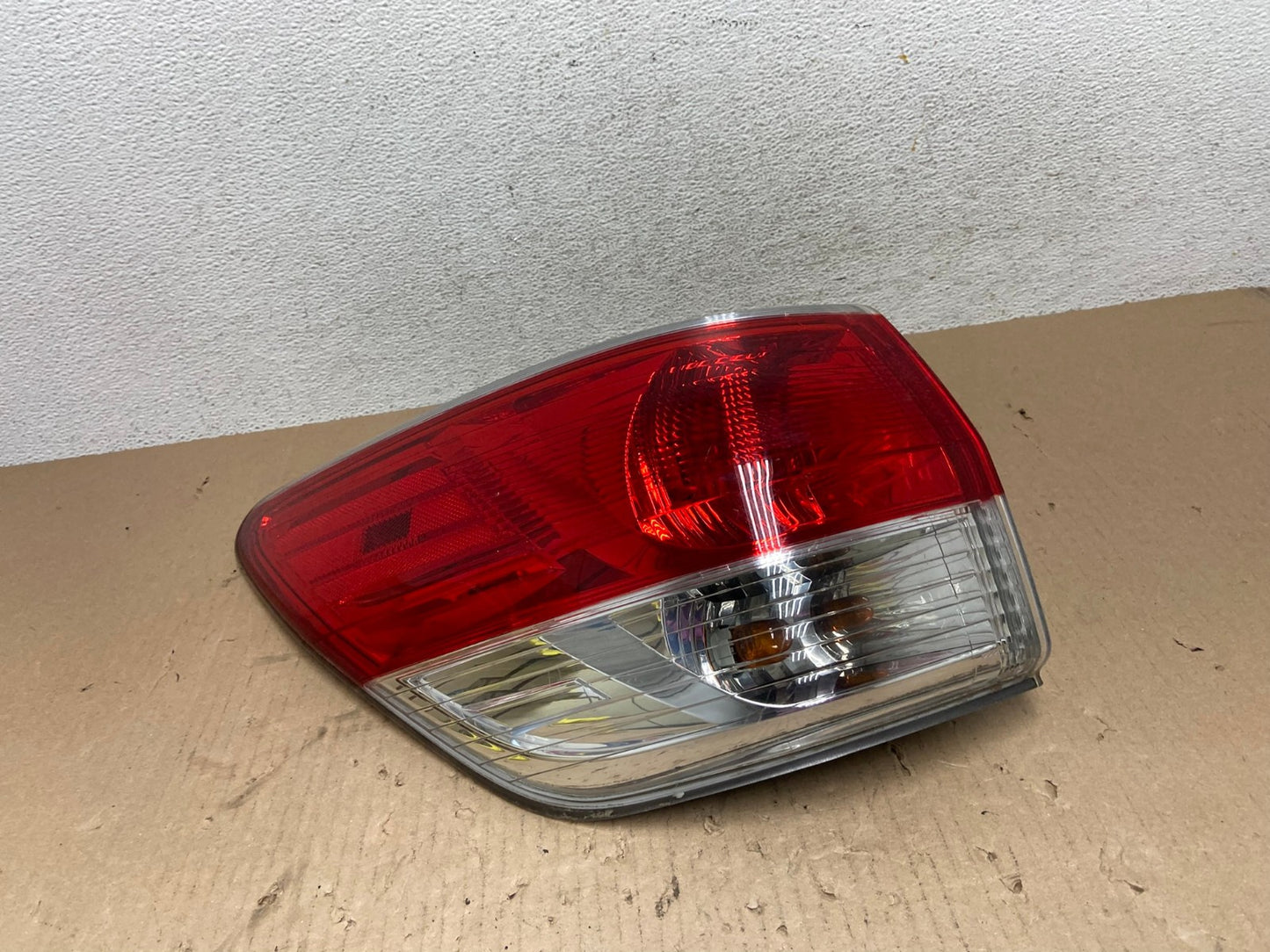 2013 to 2016 Nissan Pathfinder Left Driver Lh Side Tail light AE8781 LK0