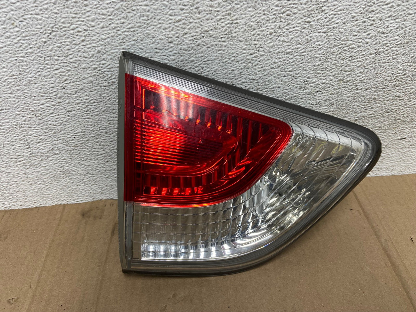 2013 to 2016 Nissan Pathfinder Left Driver Inner Tail light AE8989 LK0