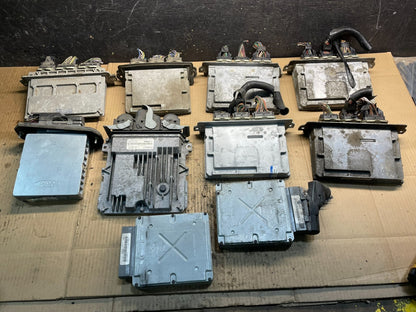 Mix of 10 Ford ECM Engine Computer Module X88510