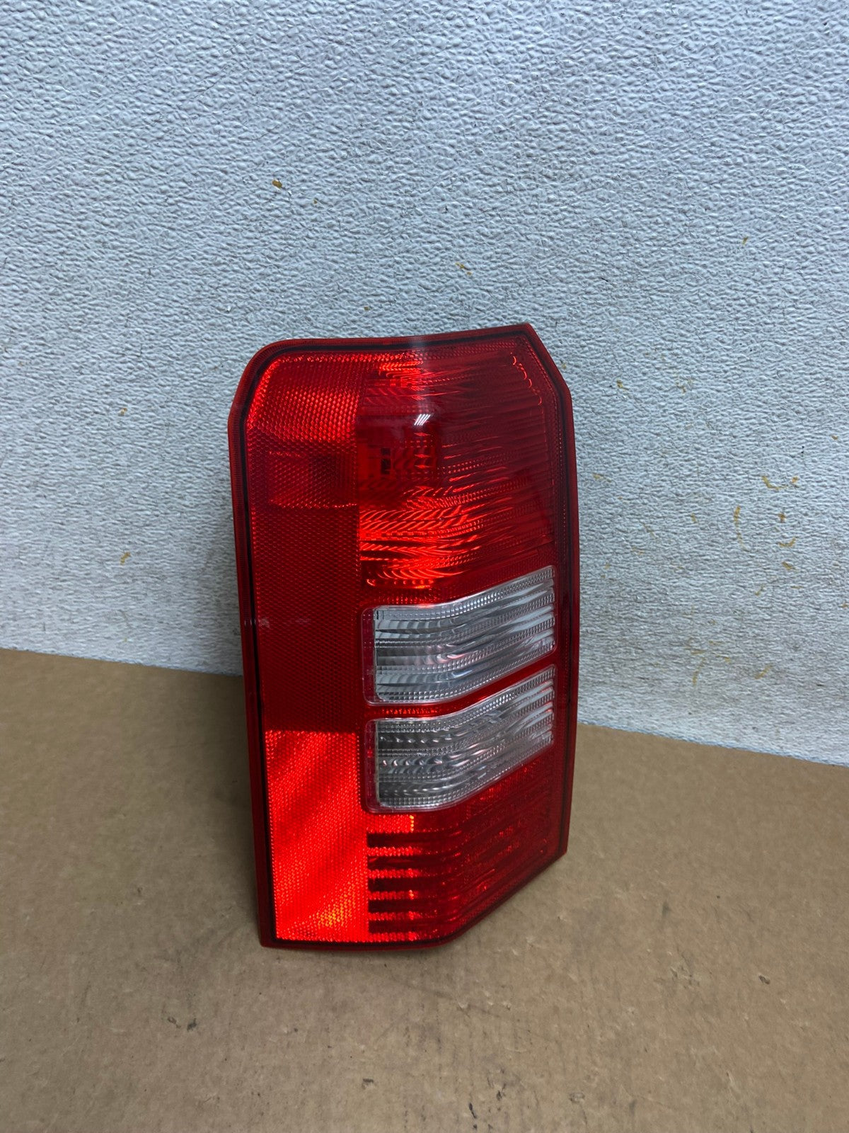 2008 to 2016 Jeep Patriot Left Lh Driver Side Tail Light AI3286 LK2