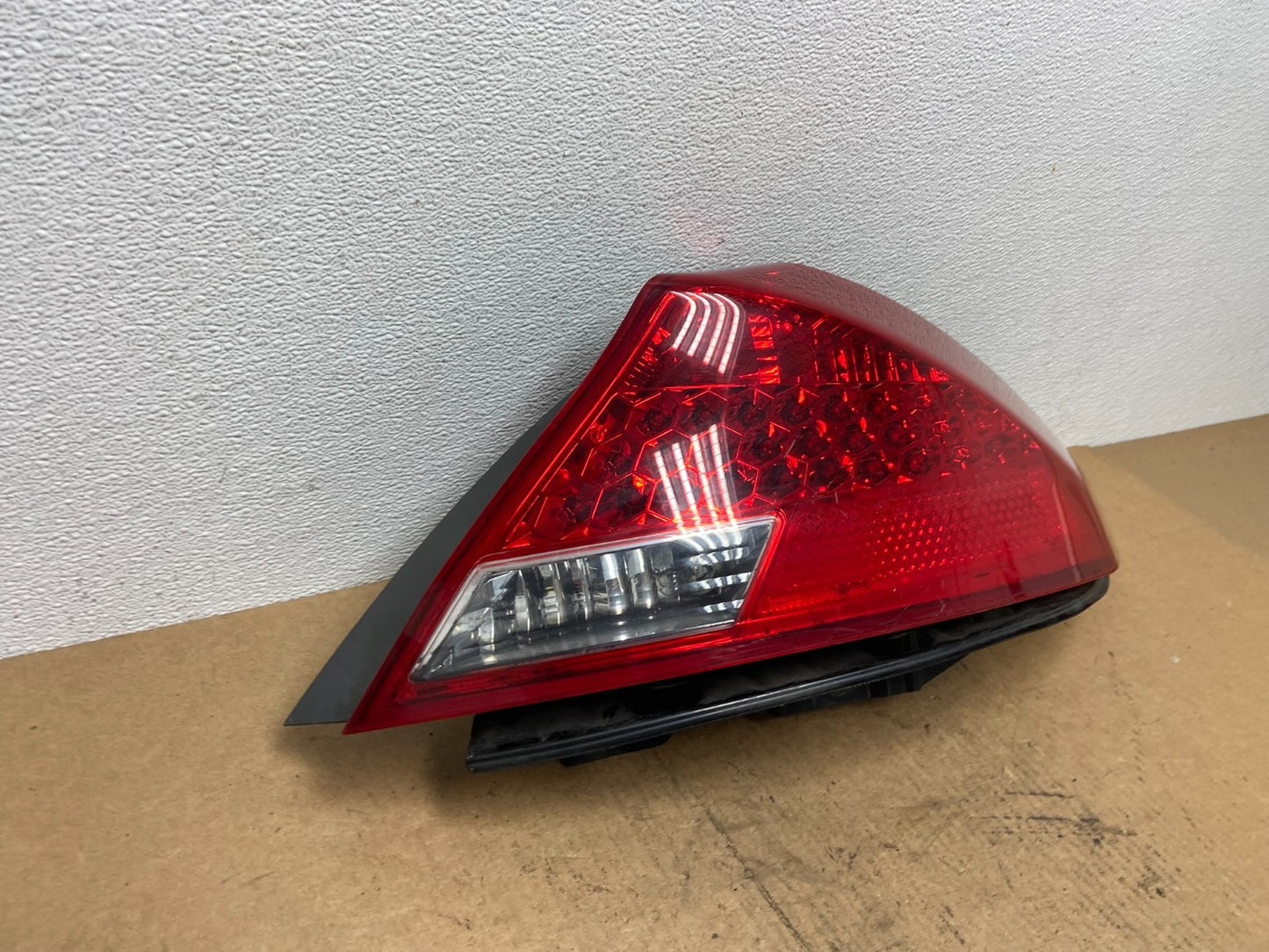 2006-2007 Honda Accord Coupe Right Passenger RH Side Tail light Oem AC3162 DW2