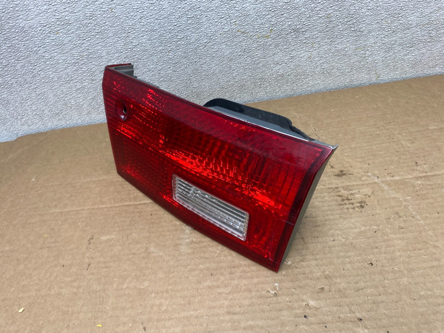 2005 Honda Accord Sedan Right Passenger Inner Tail Light OEM Z1465 DW1