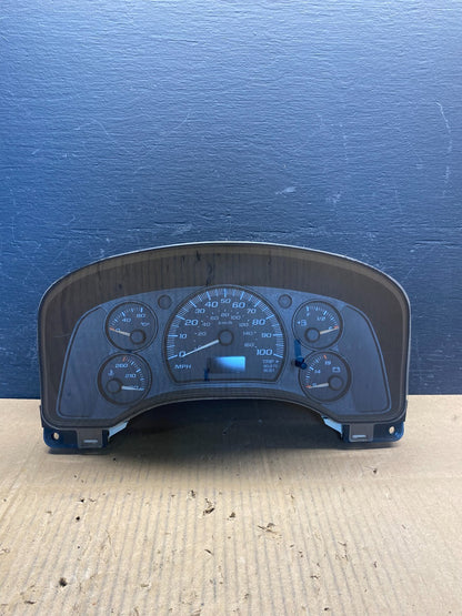 2004 to 2007 Chevrolet Express Speedometer Cluster Gauge AD1764 DG0