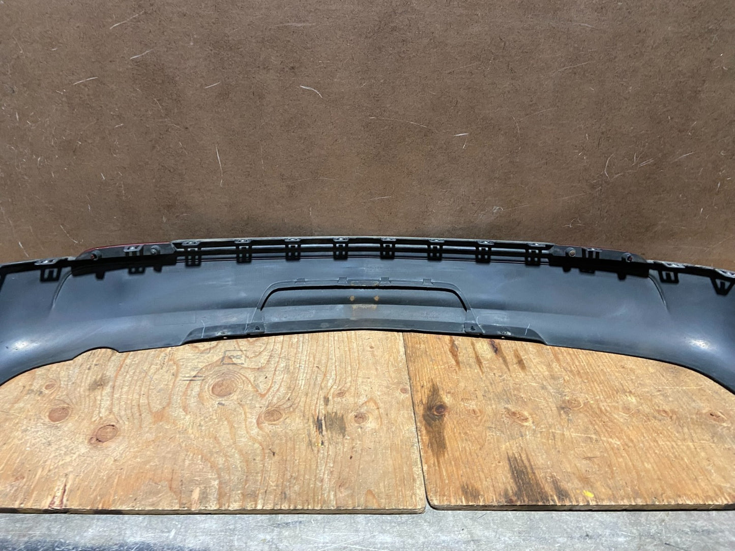 2013 to 2017 Chevrolet Traverse Rear Lower Bumper Cover 23468362 Z5800 PS7