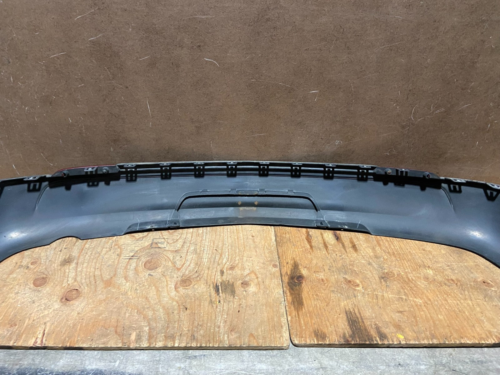 2013 to 2017 Chevrolet Traverse Rear Lower Bumper Cover 23468362 Z5800 PS7
