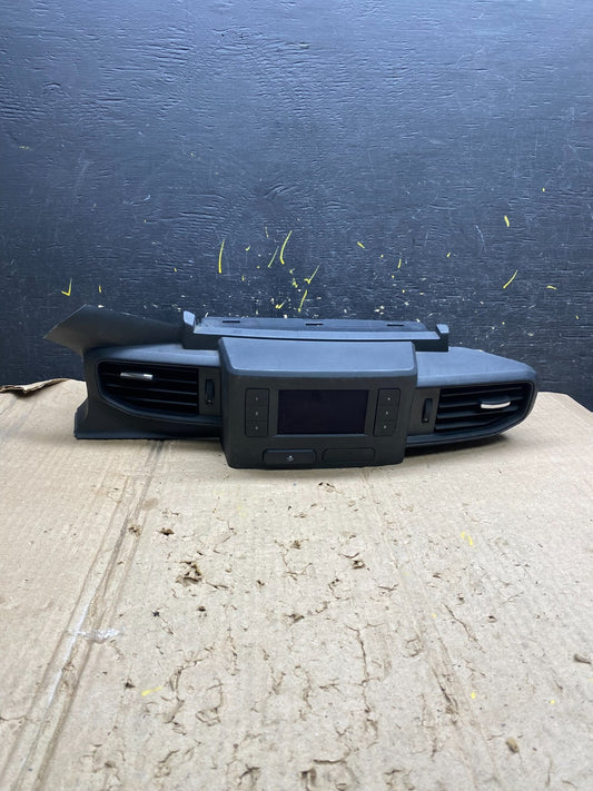 2020 to 2023 Ford  Explorer Console Radio Display Screen Air Vents Oem X6163 DG0