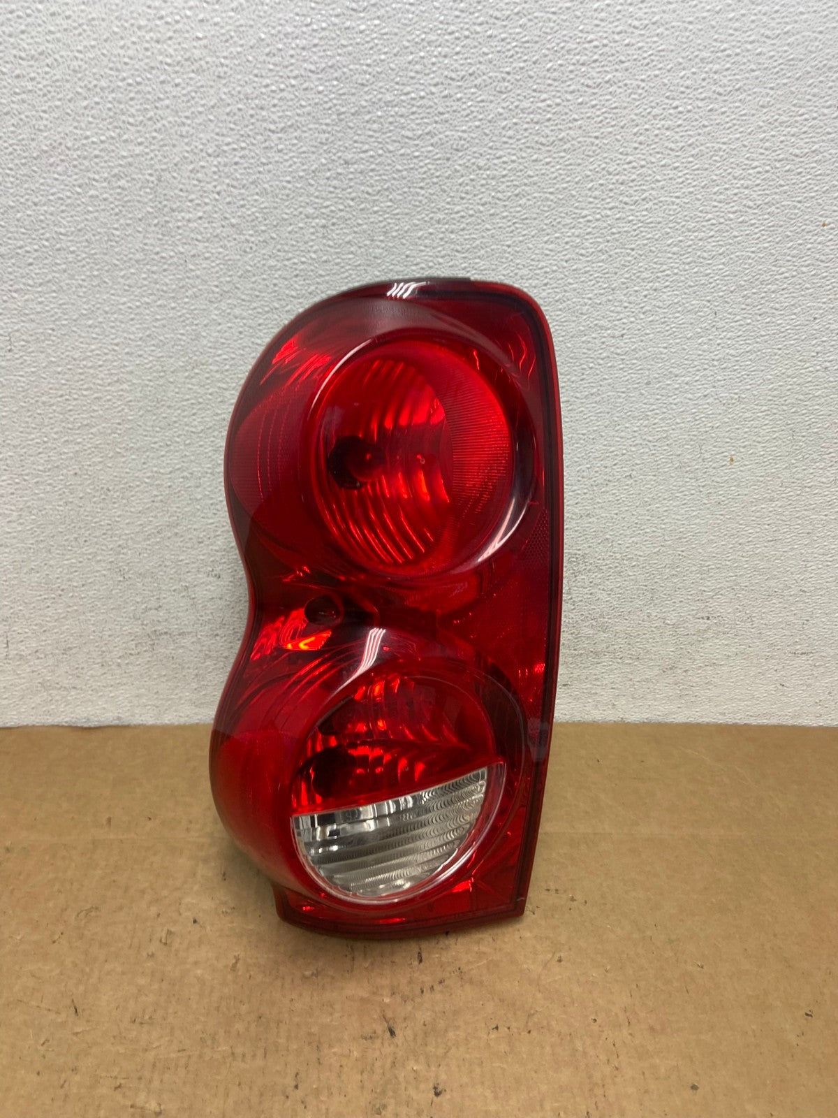 2004-2009 Dodge Durango Tail Light Left Driver Side LH AD4720 LK0