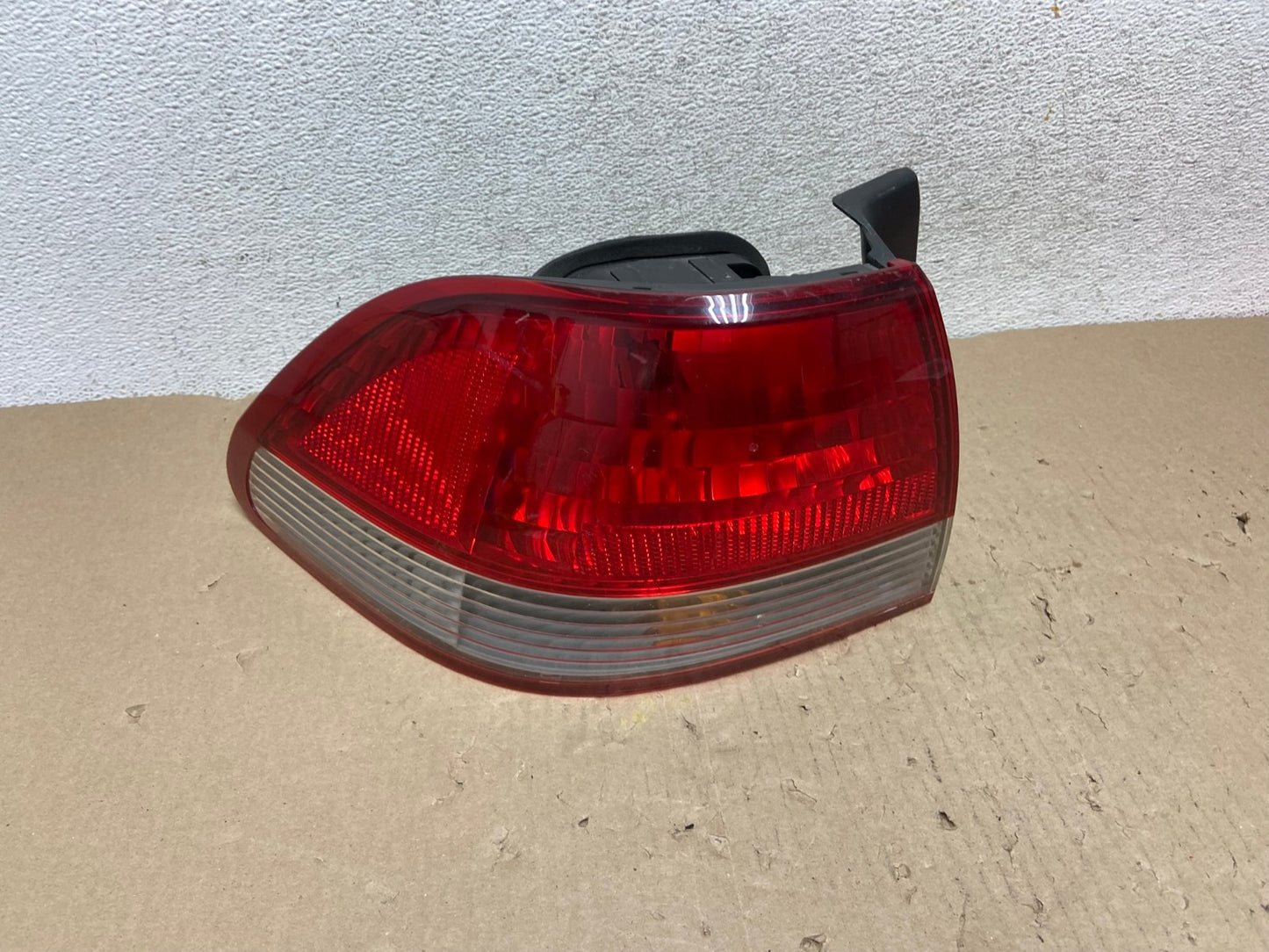 2001 to 2002 Honda Accord Sedan 4door Left Driver LH Tail Light AG6959 LK0