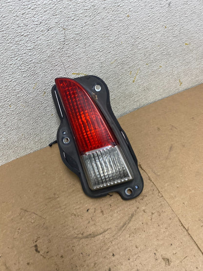 2001-2006 Hyundai Elantra Hatchback Left Driver LH Inner Tail Light P5120 DG2