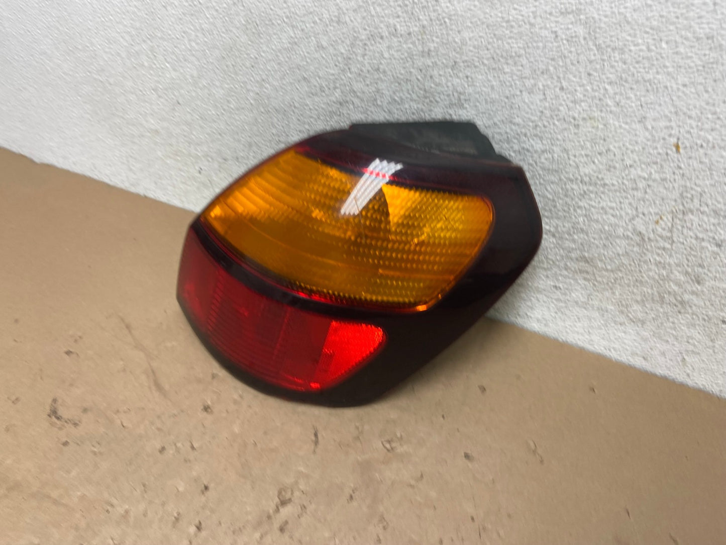 2001 to 2004 Subaru Legacy Outback Right Passenger RH Tail Light AG4263 LK1