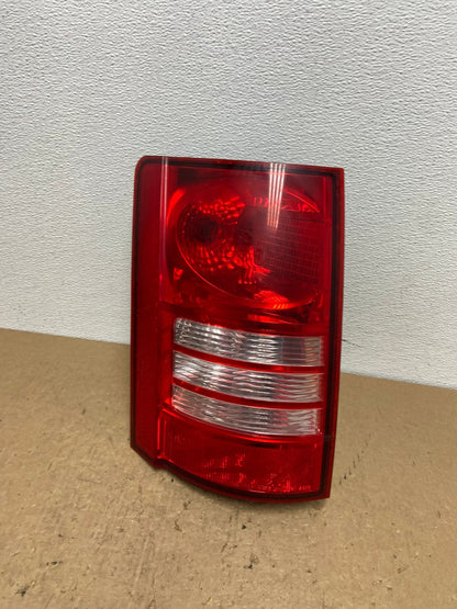 2008-2010 Chrysler Town and Country Left Driver Tail Light Oem AC1517 LK0