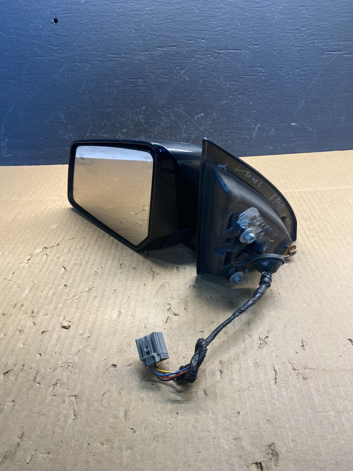 2007 to 2015 GMC Acadia Left Driver LH Power View Heated Mirror AC2620 DW11