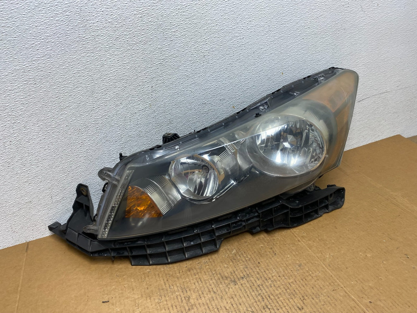 2008 to 2012 Honda Accord Sedan Headlight Left Driver Lh Side AE0376 DW2