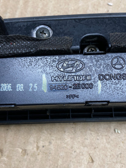 2007 to 2012 Hyundai Santa Fe Center Air Vent A/C Clock Bezel Trim OEM AB9463 DG6