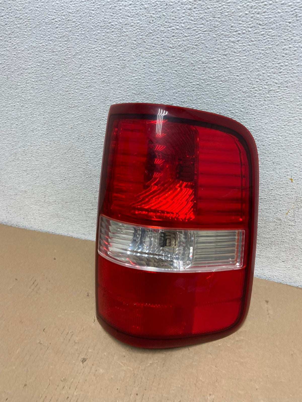 2004 to 2008 Ford F150 F-150 Right Passenger RH Side Tail Light AF3070 LK0