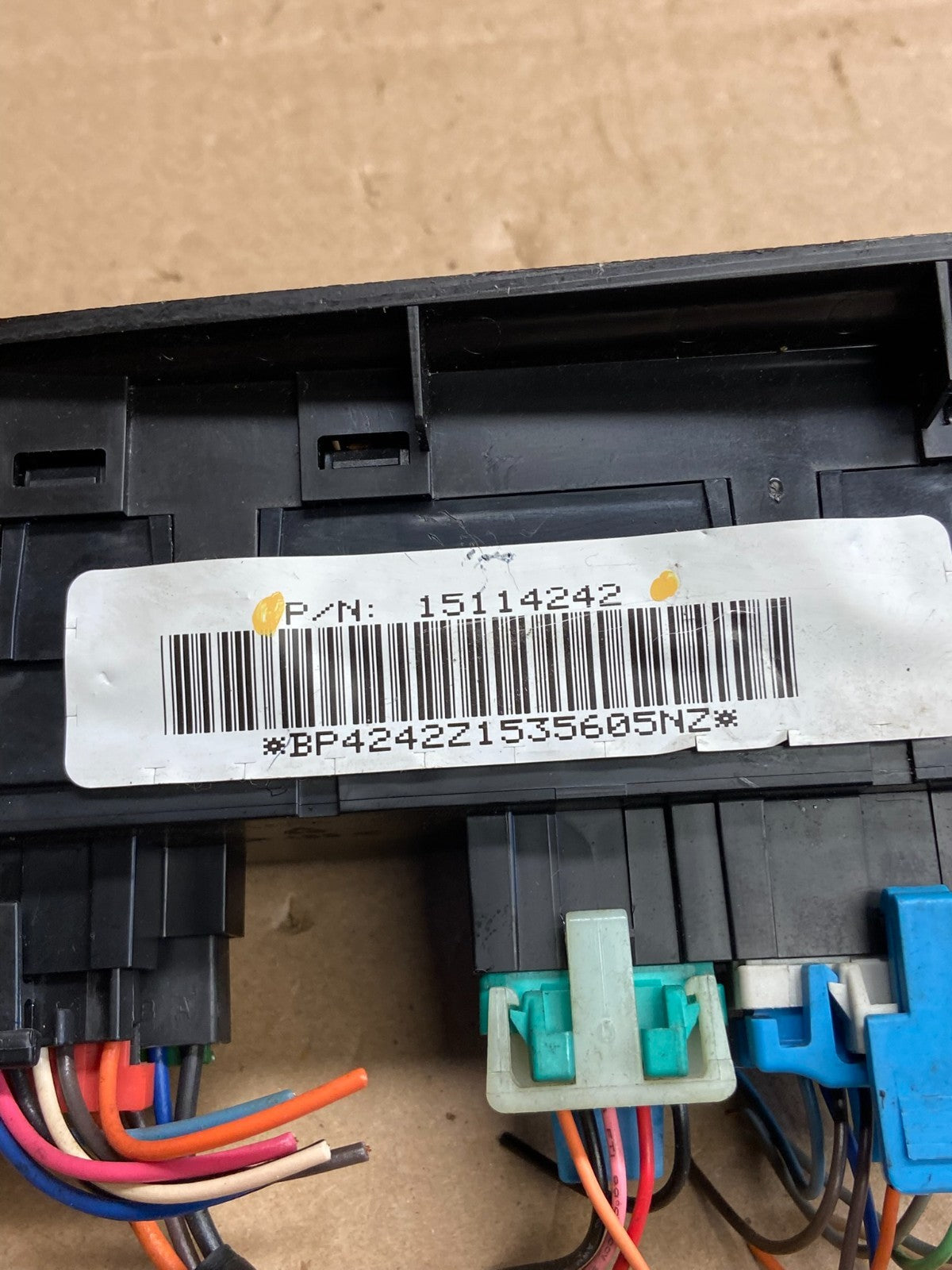 2002-2005 Chevrolet Trailblazer Left Driver Window Control Switch AI6011 DG4