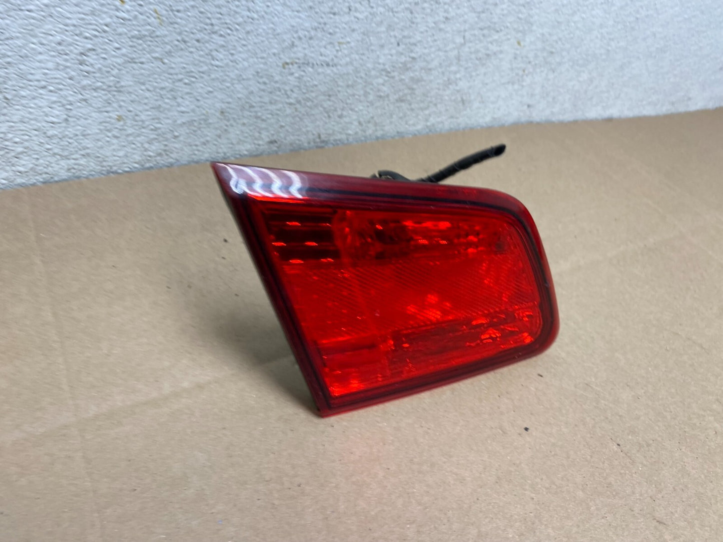 2010-2014 Subaru Legacy Left Driver Lh Side Tail Light Inner Oem J8264 DW2