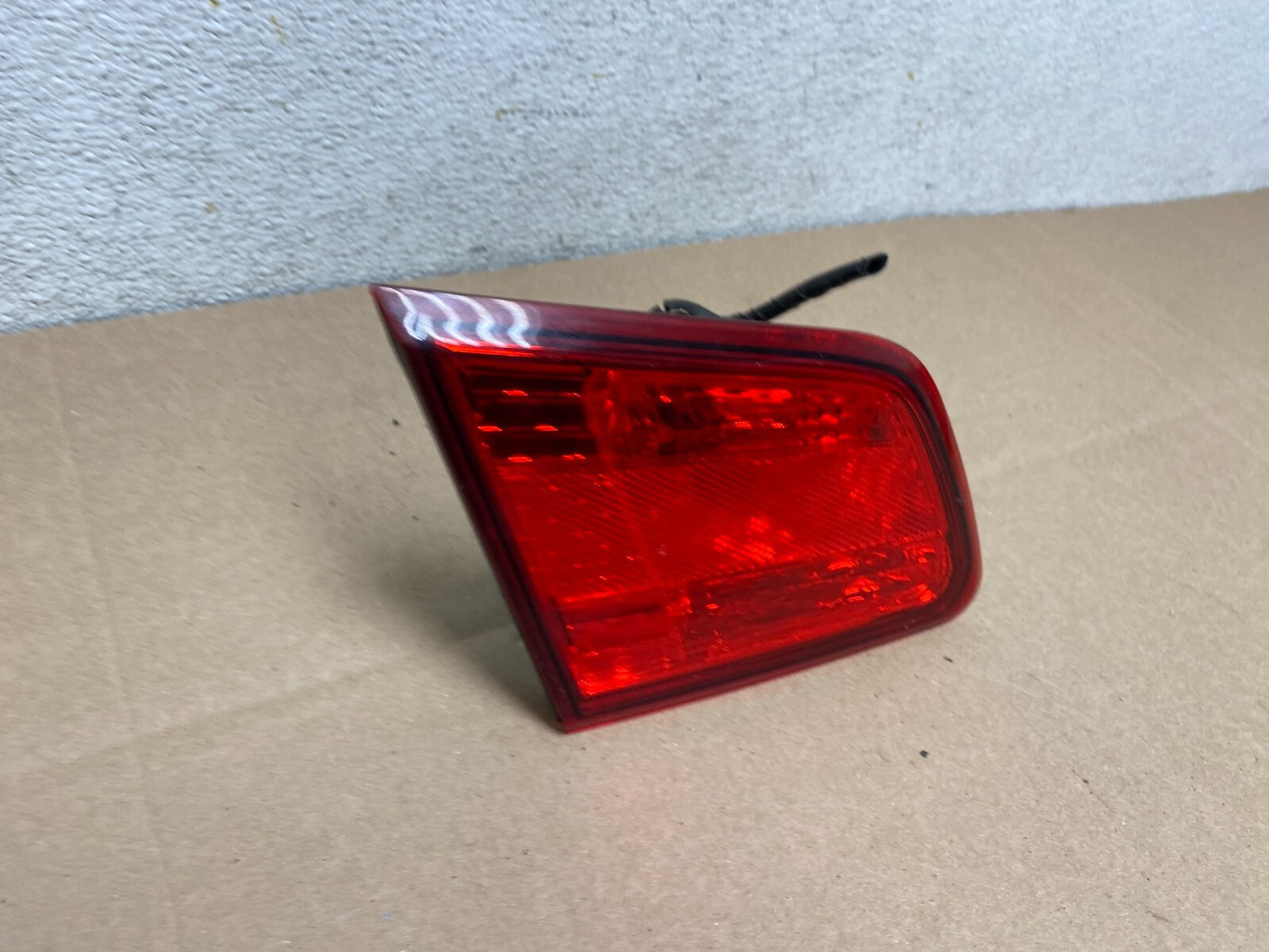2010-2014 Subaru Legacy Left Driver Lh Side Tail Light Inner Oem J8264 DW2