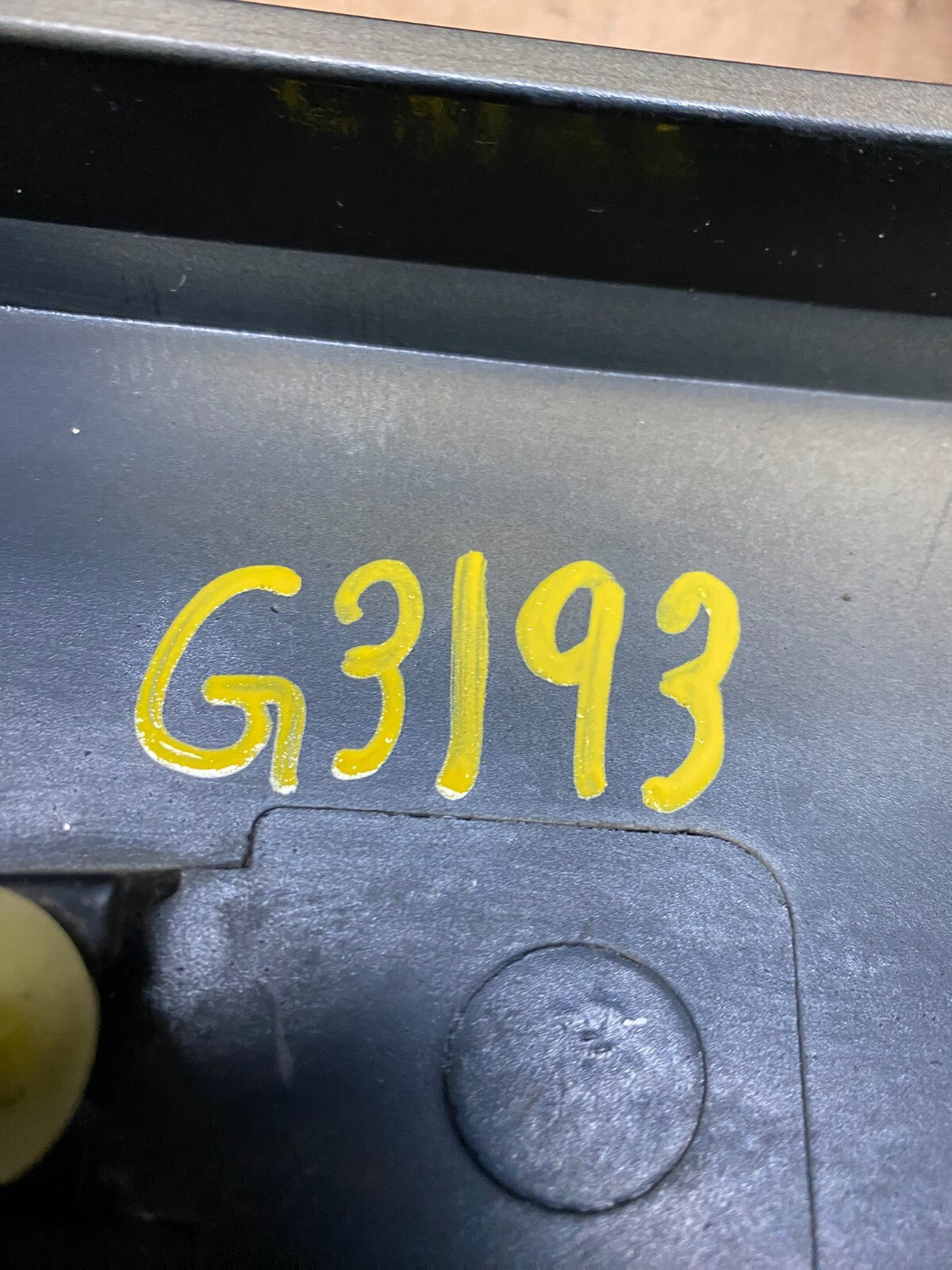 2007 to 2011 Lexus GS300 Trunk License Plate Trim Panel Cover 76801-30140 G31939