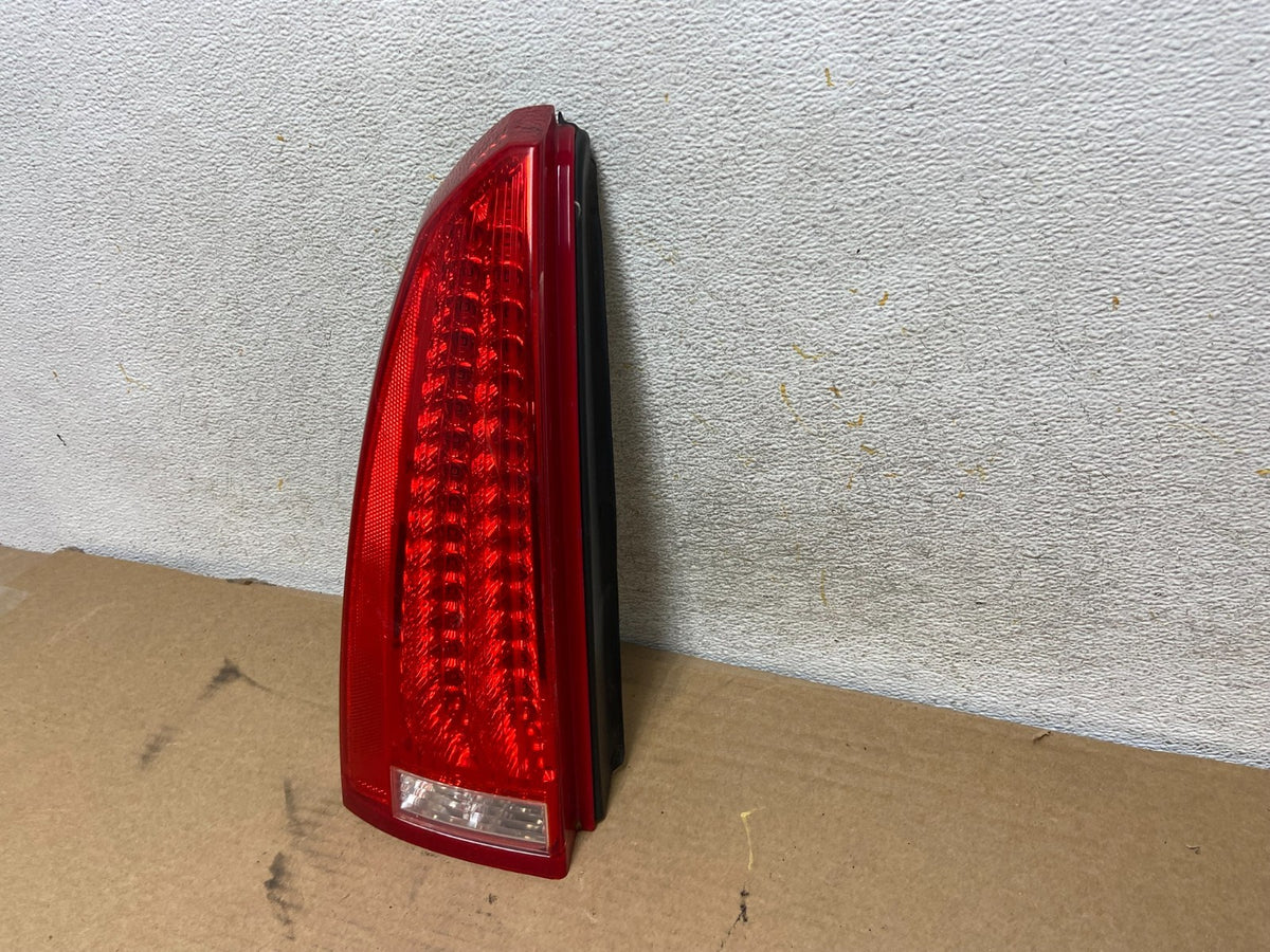 2006 to 2011 Cadillac DTS Left Driver Lh Side LED Tail light AH4460 DW2