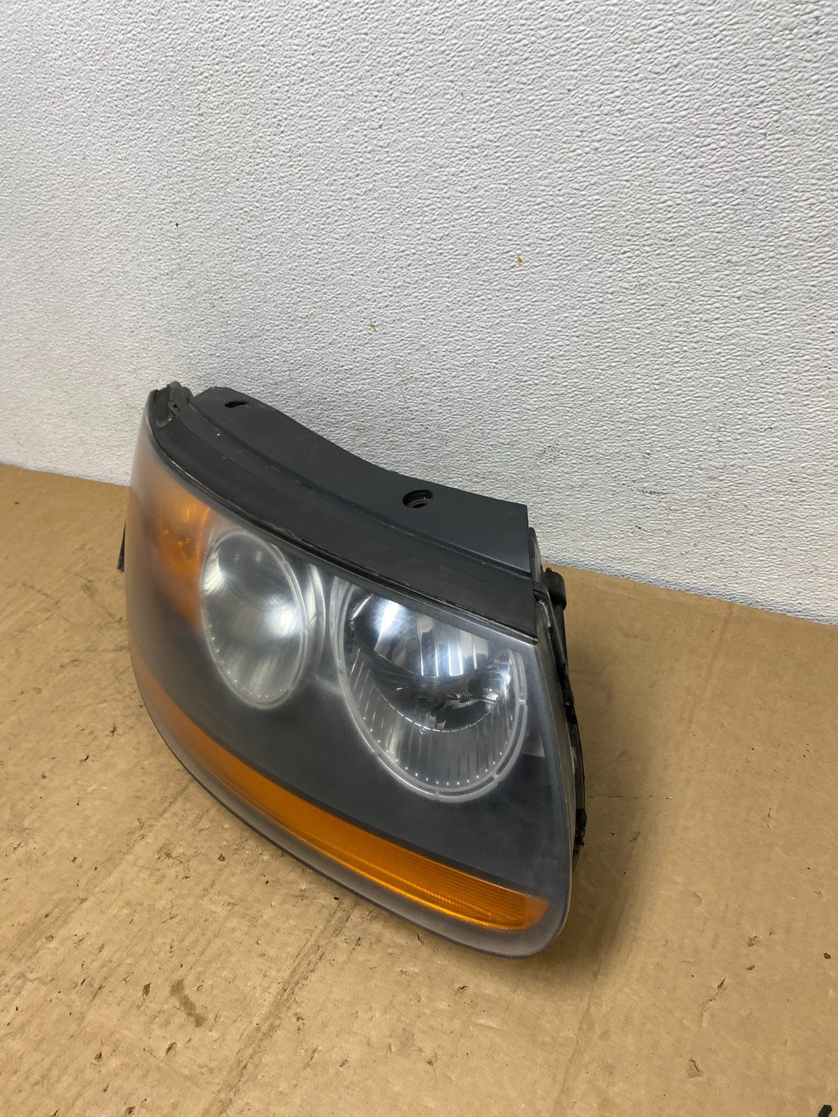 2007 2008 2009 Hyundai Santa Fe Right Passenger Halogen Headlight TYC AD1236 DW1