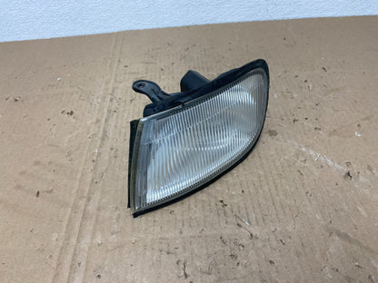 1995 1996 Nissan Maxima Left Driver LH Corner Turn Signal Oem AB6963 DW2