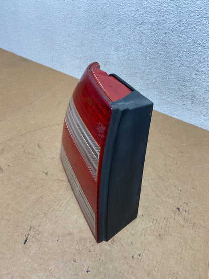 2004 to 2005 Volkswagen Jetta Left Driver LH Side Tail Light AE3129 LK1