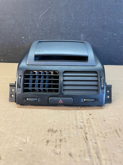 2007 to 2013 Suzuki Grand Vitara Center Console Air Vent ac5471 DG0