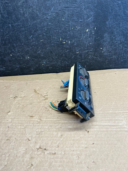 1999 to 2002 Chevrolet Silverado HVAC Heater Climate Control Module af2716 DG1