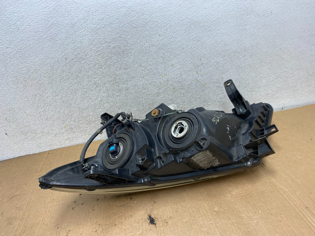 2013 to 2016 Nissan Pathfinder Right Passenger RH Side Headlight AI8926 DW5