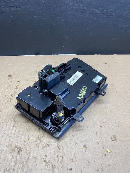 2003-2013 Volvo XC90 Center A/C Climate Control Radio Panel Bezel AB56803